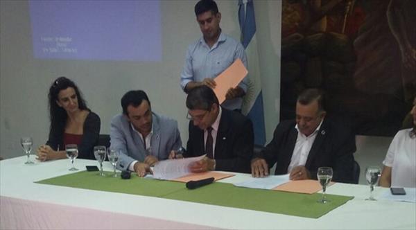 Seguridad y Defenosría firmaron acuerdo de cooperación Seguridad y Defenosría firmaron acuerdo de cooperación